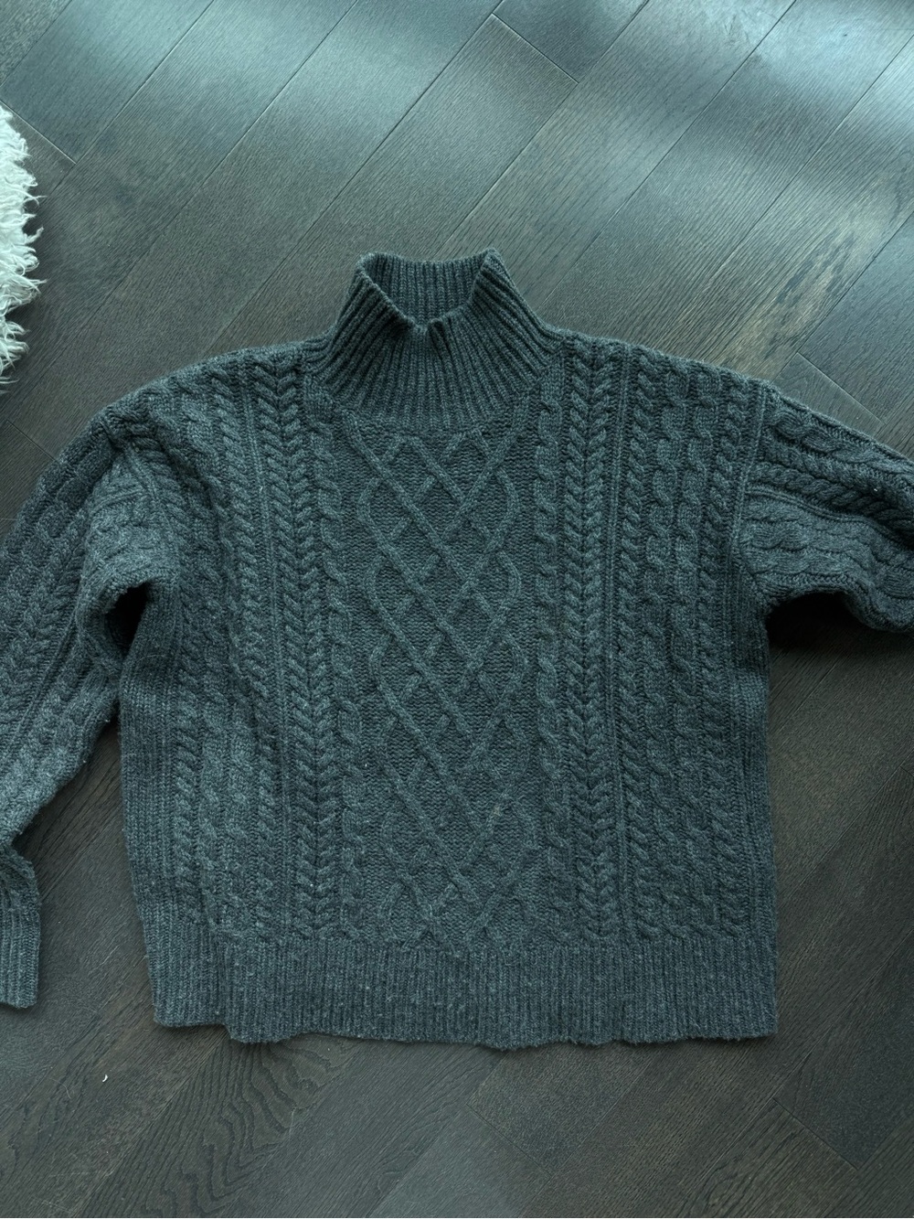 Frame wool and cashmere sweater size small